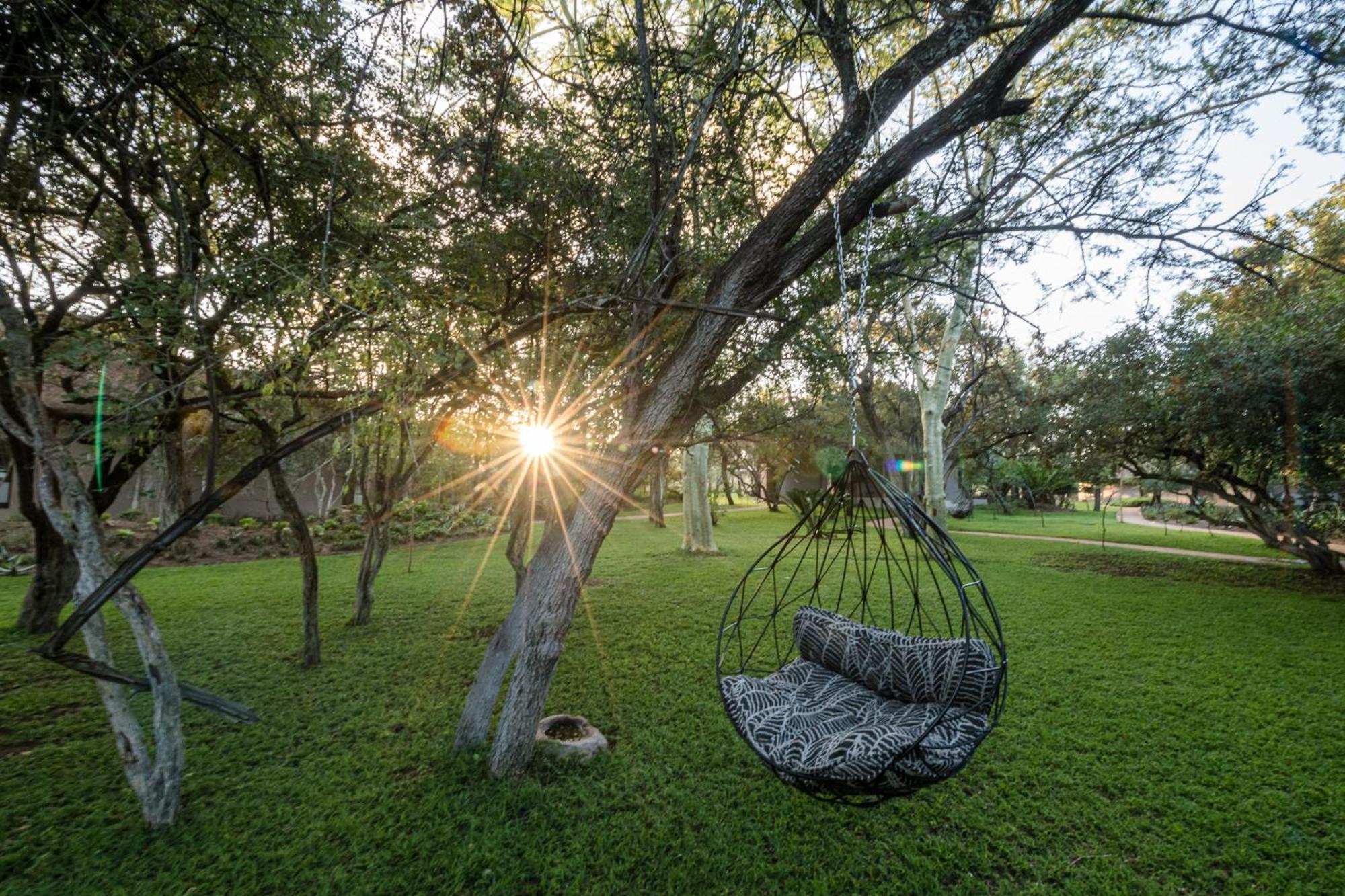 Serondella Safari Lodge ธอร์นีบุชเกมรีเซิร์ฟ ภายนอก รูปภาพ