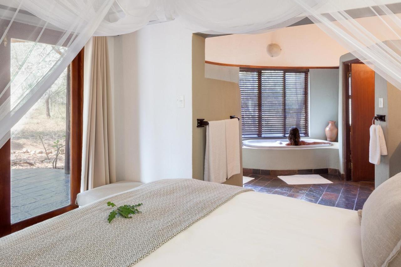 Serondella Safari Lodge ธอร์นีบุชเกมรีเซิร์ฟ ภายนอก รูปภาพ