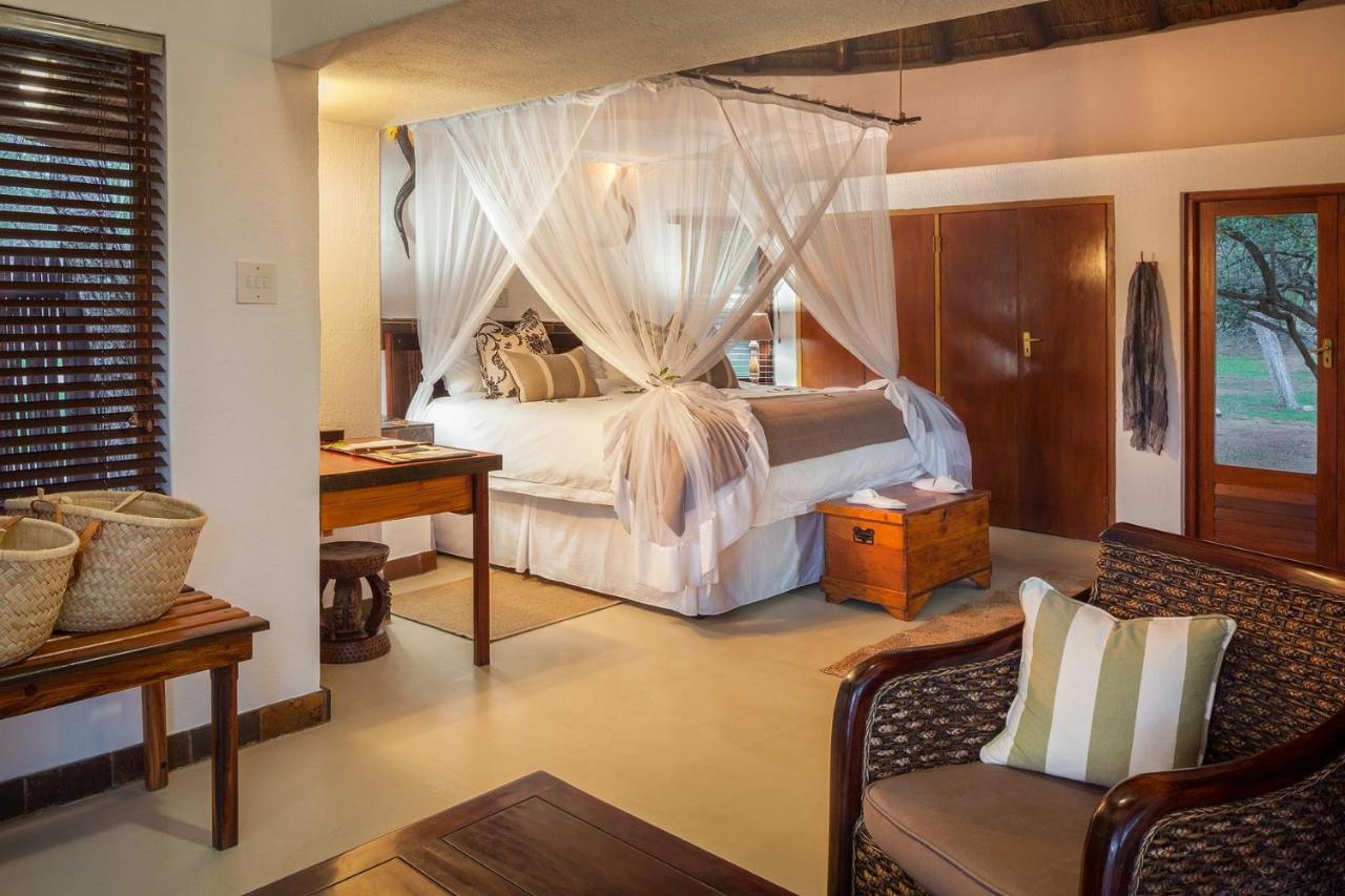 Serondella Safari Lodge ธอร์นีบุชเกมรีเซิร์ฟ ภายนอก รูปภาพ