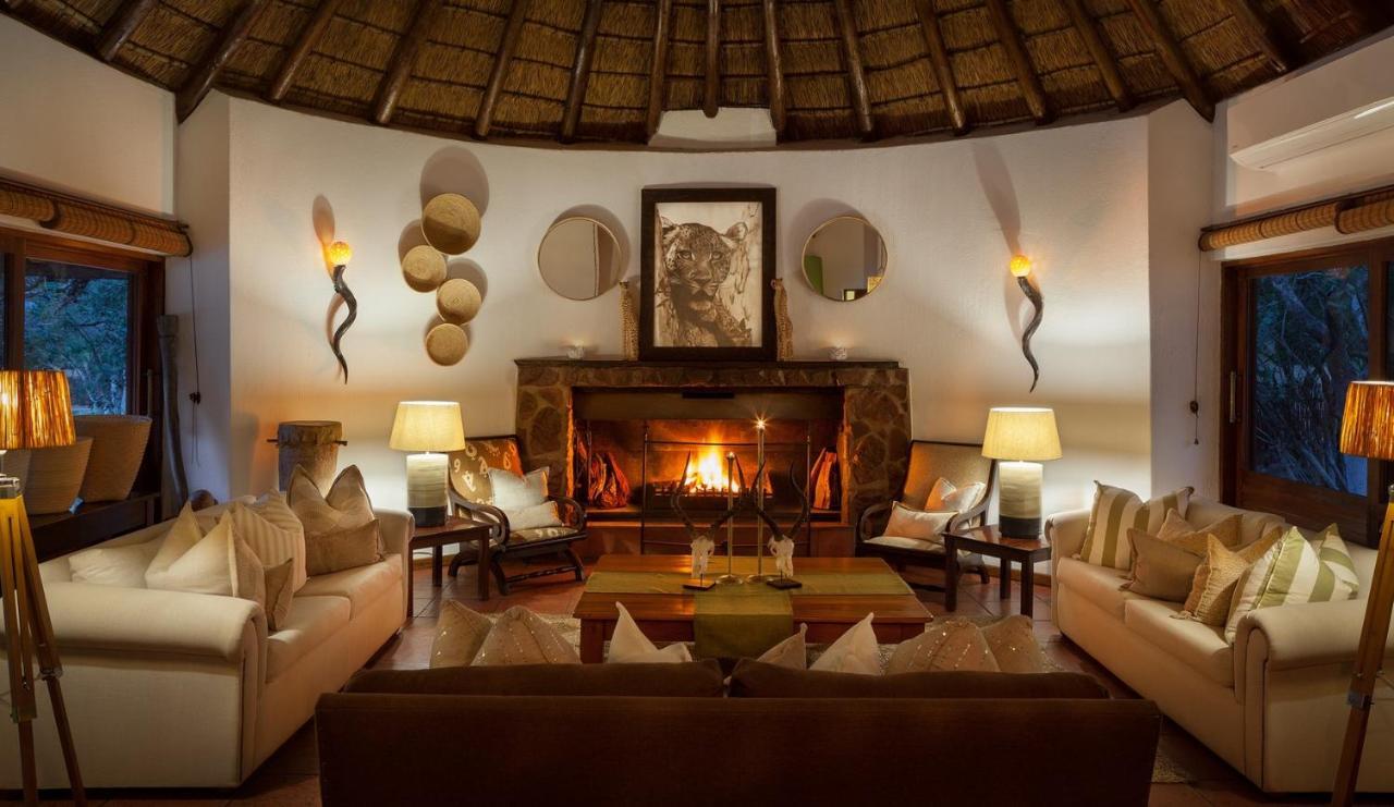 Serondella Safari Lodge ธอร์นีบุชเกมรีเซิร์ฟ ภายนอก รูปภาพ