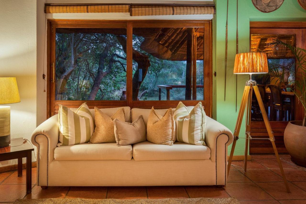 Serondella Safari Lodge ธอร์นีบุชเกมรีเซิร์ฟ ภายนอก รูปภาพ